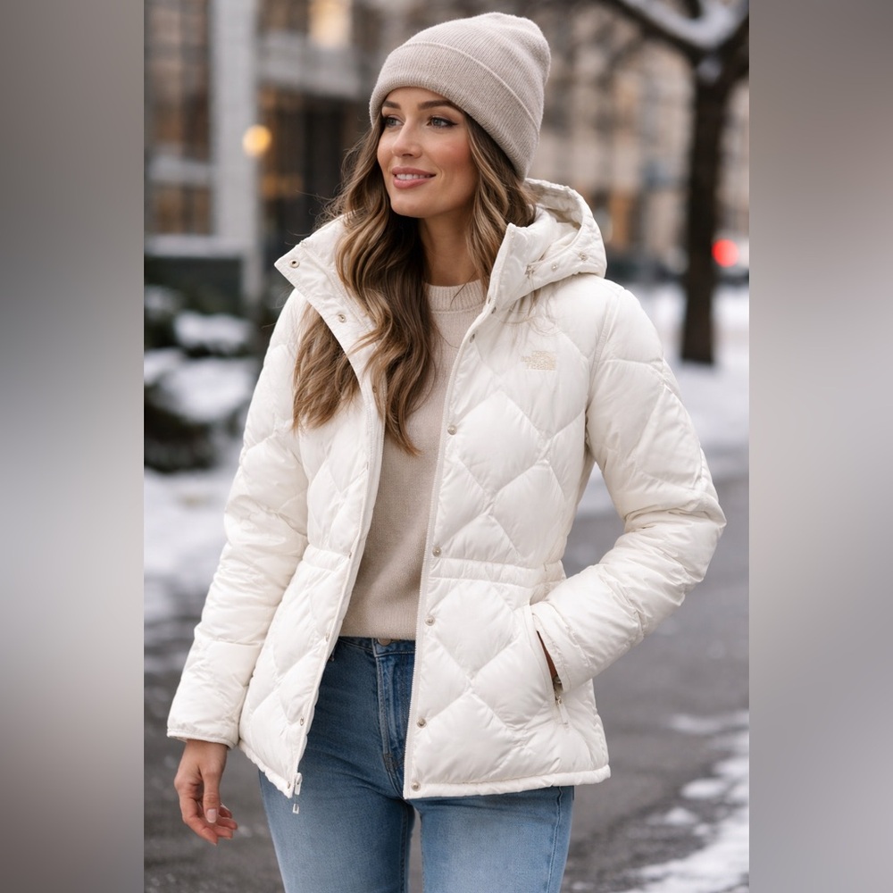 The North Face Westcliffe Down Jacket – Gardenia White – Women’s Small – NWT